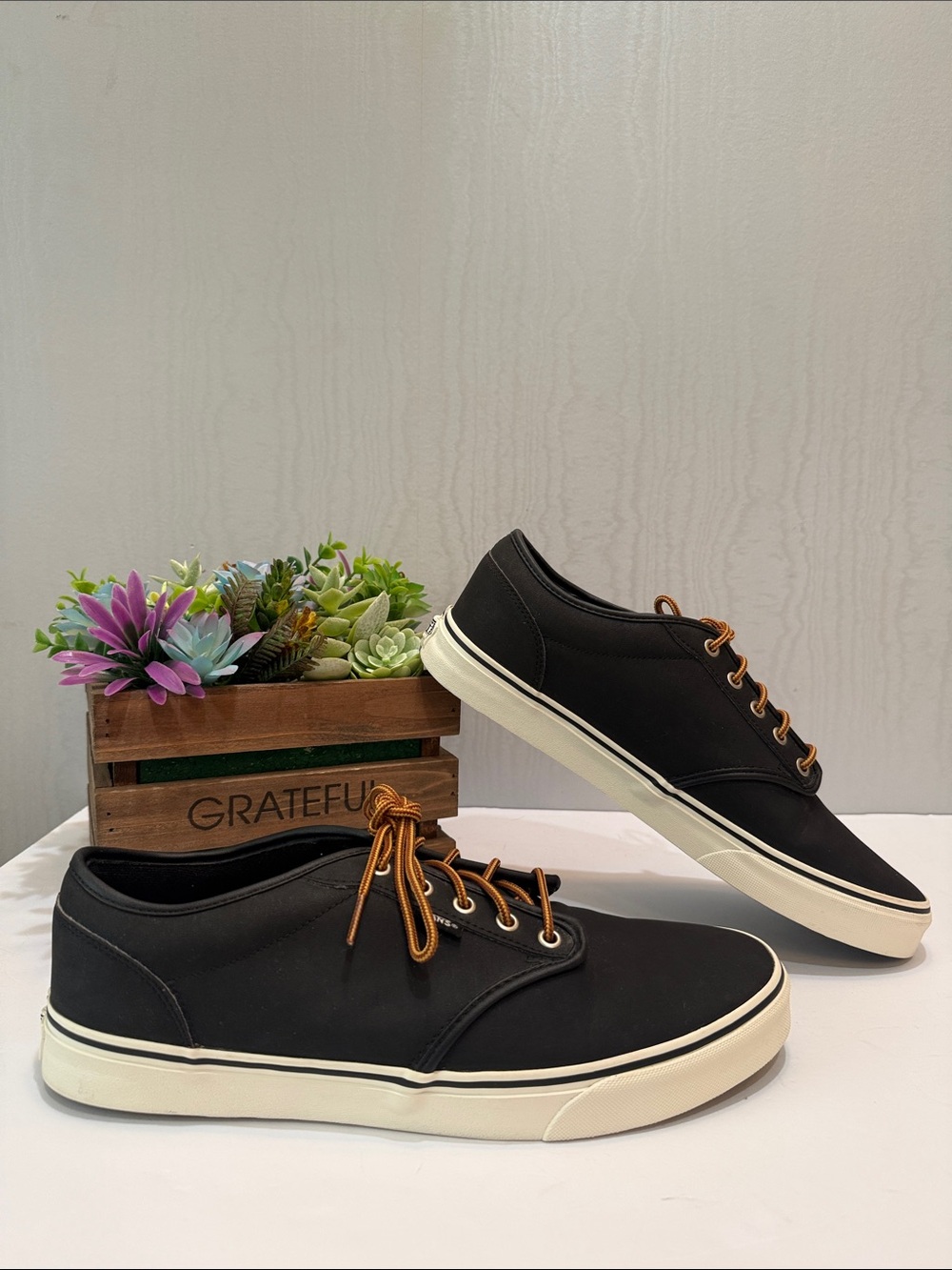 Vans Atwood Black Leather Low Top Sneakers Men’s Size 13